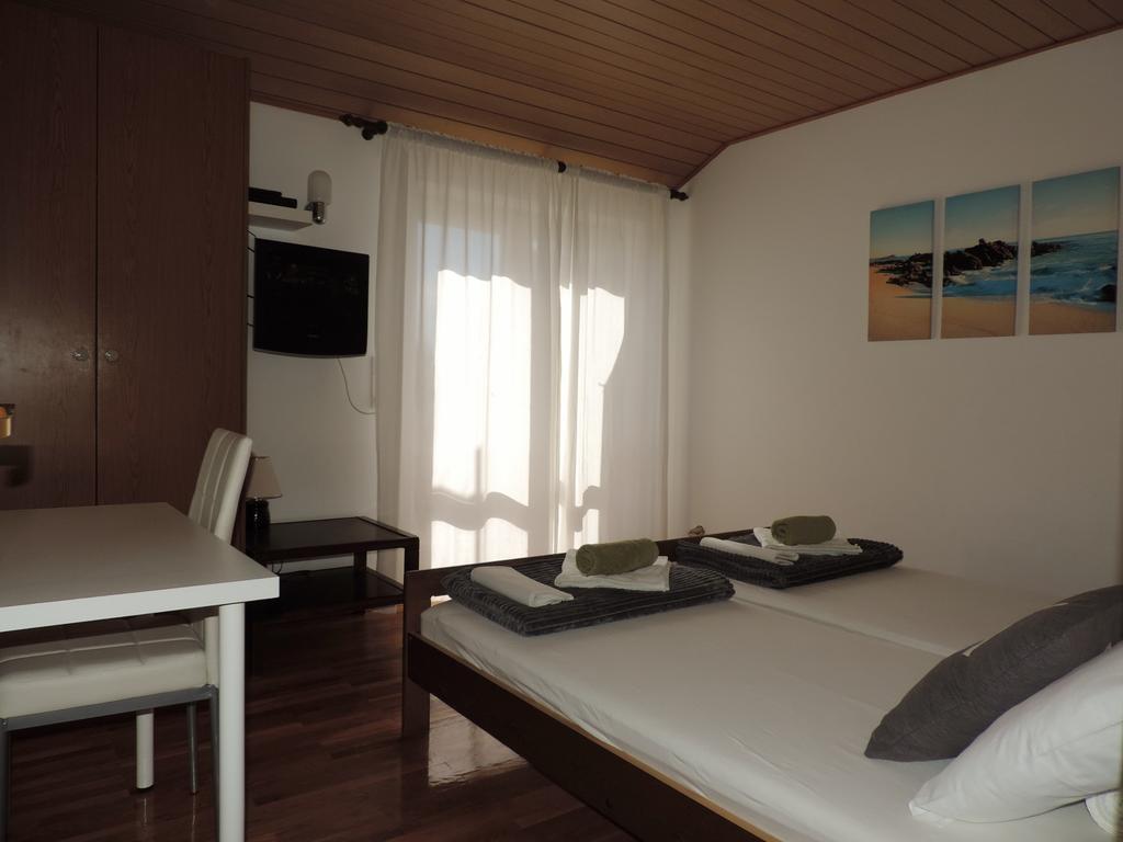 Apartment Vidas Novalja Luaran gambar