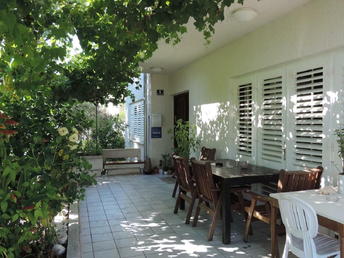 Apartment Vidas Novalja Luaran gambar